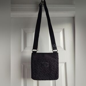 TOMMY HILFIGER CROSSBODY BAG xbody Handbag TH Logo Black Light Thick Strap Purse
